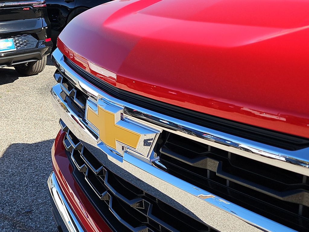 Thumbnail: 2026 Chevrolet Silverado 1500 - 6