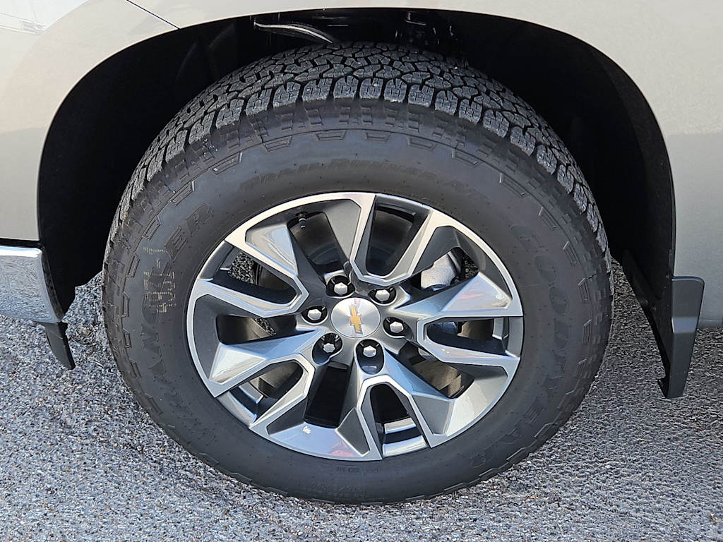 Thumbnail: 2026 Chevrolet Silverado 1500 - 8