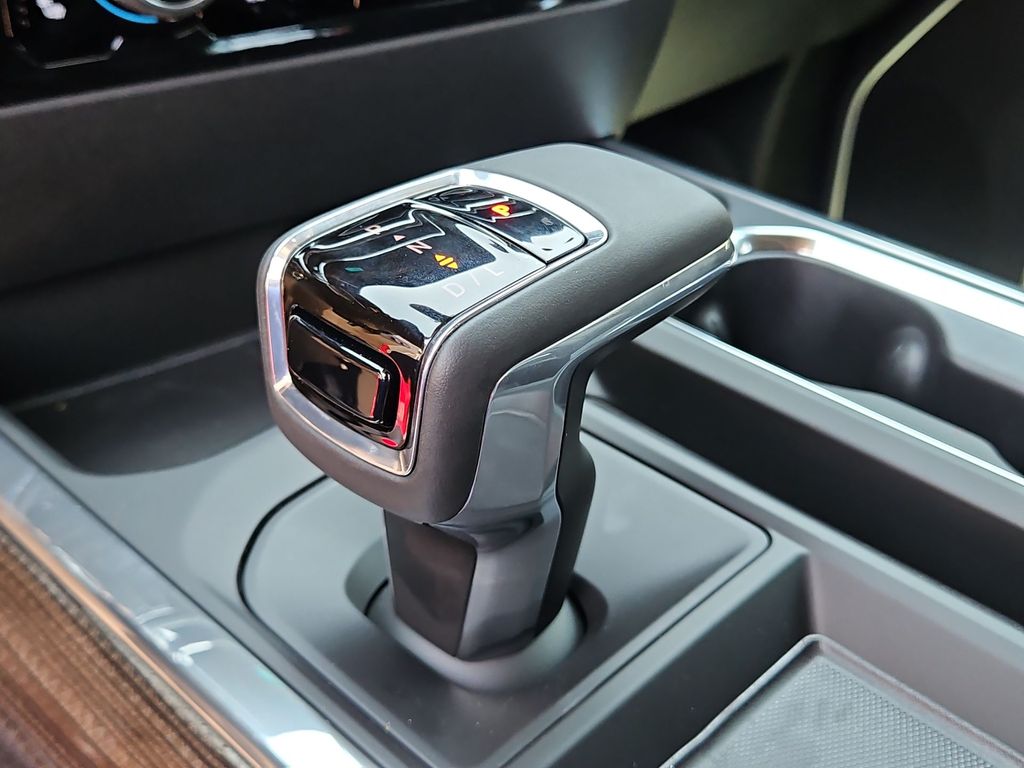 Thumbnail: 2026 Chevrolet Silverado 1500 - 24