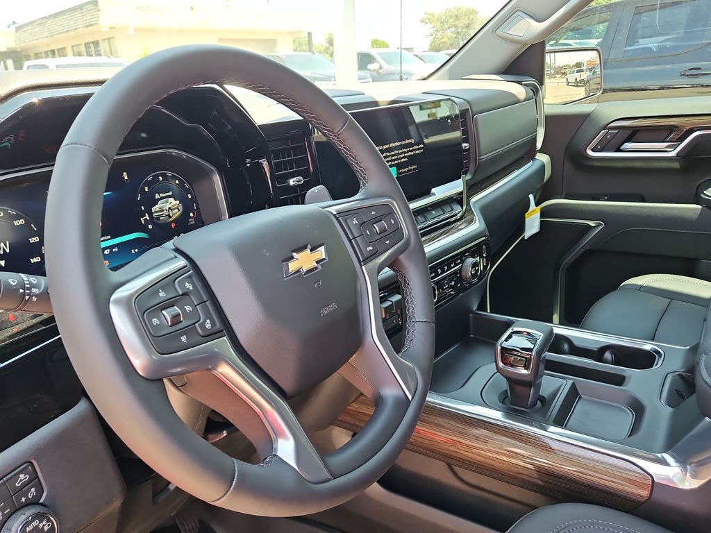 Thumbnail: 2026 Chevrolet Silverado 1500 - 2