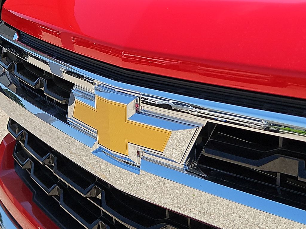 Thumbnail: 2026 Chevrolet Silverado 1500 - 21
