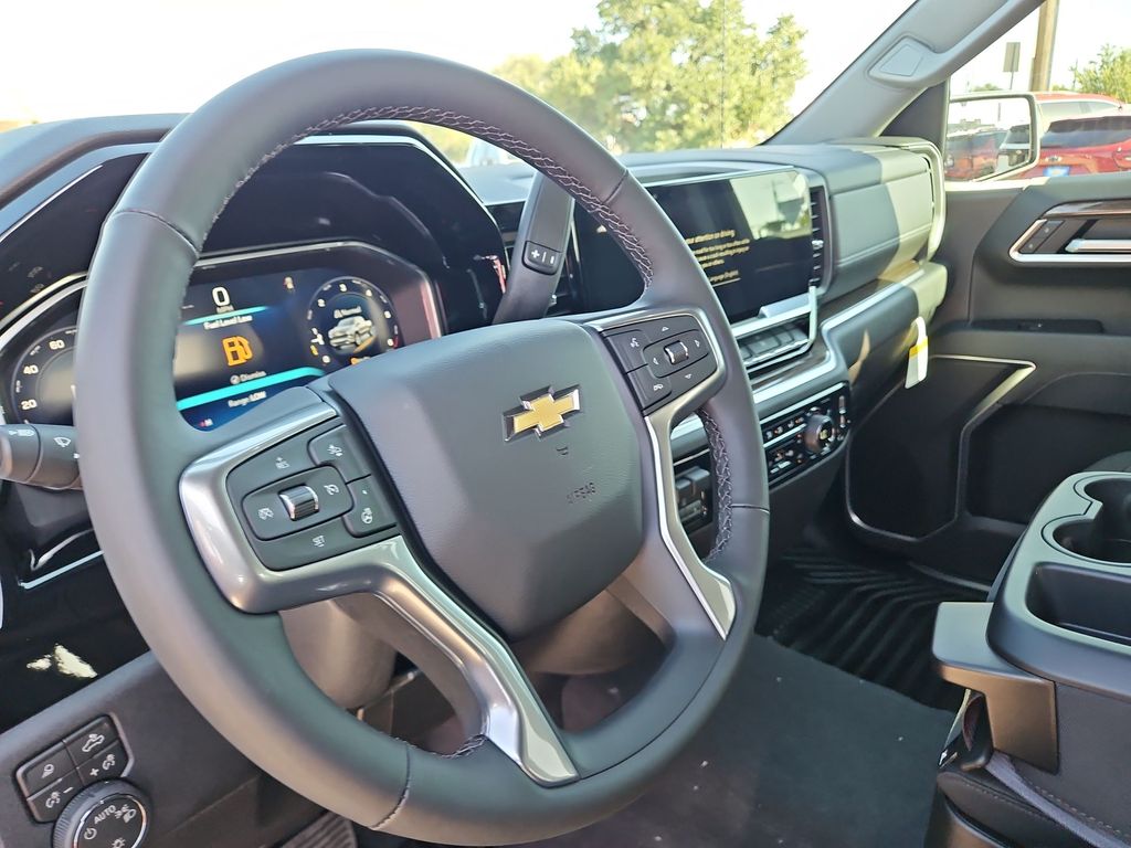 Thumbnail: 2026 Chevrolet Silverado 1500 - 2