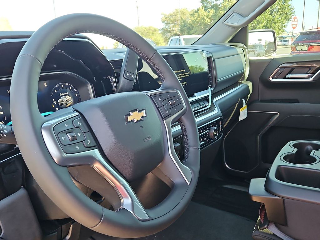 Thumbnail: 2026 Chevrolet Silverado 1500 - 2