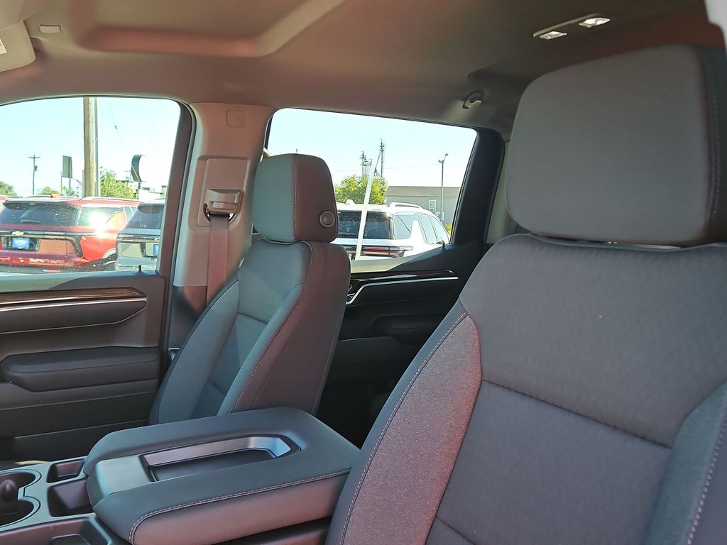 Thumbnail: 2026 Chevrolet Silverado 1500 - 8
