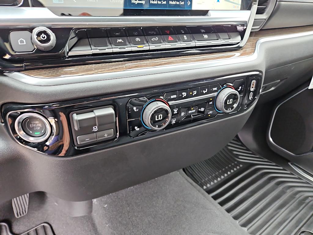 Thumbnail: 2025 Chevrolet Silverado 1500 - 20