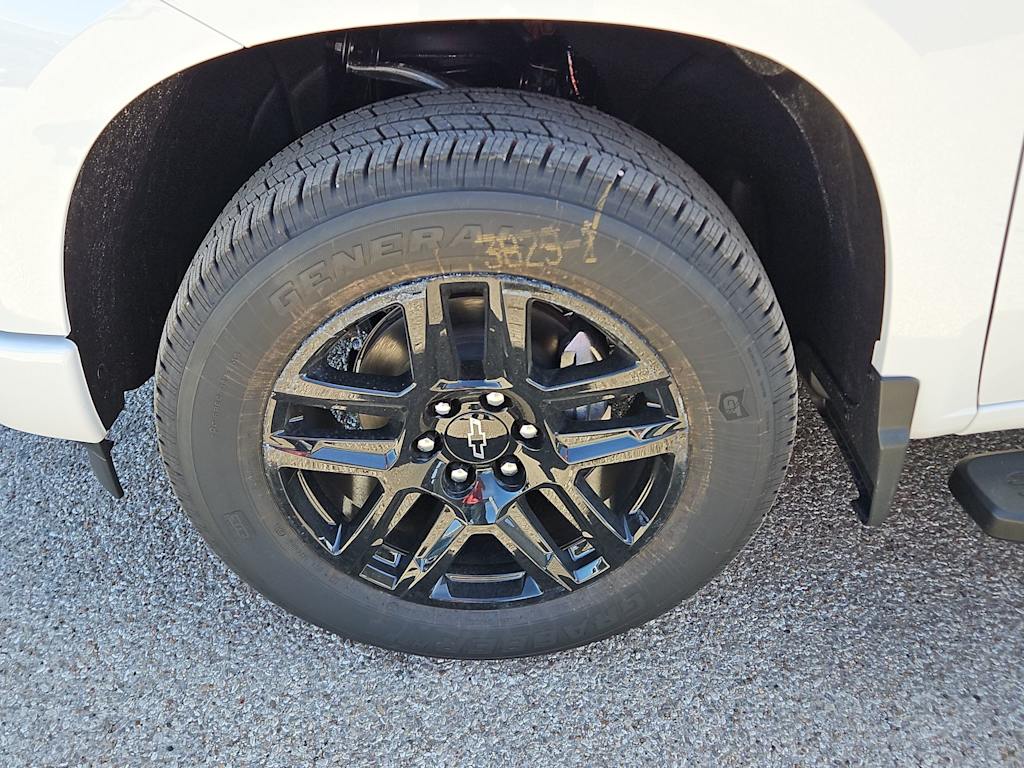 Thumbnail: 2026 Chevrolet Silverado 1500 - 8