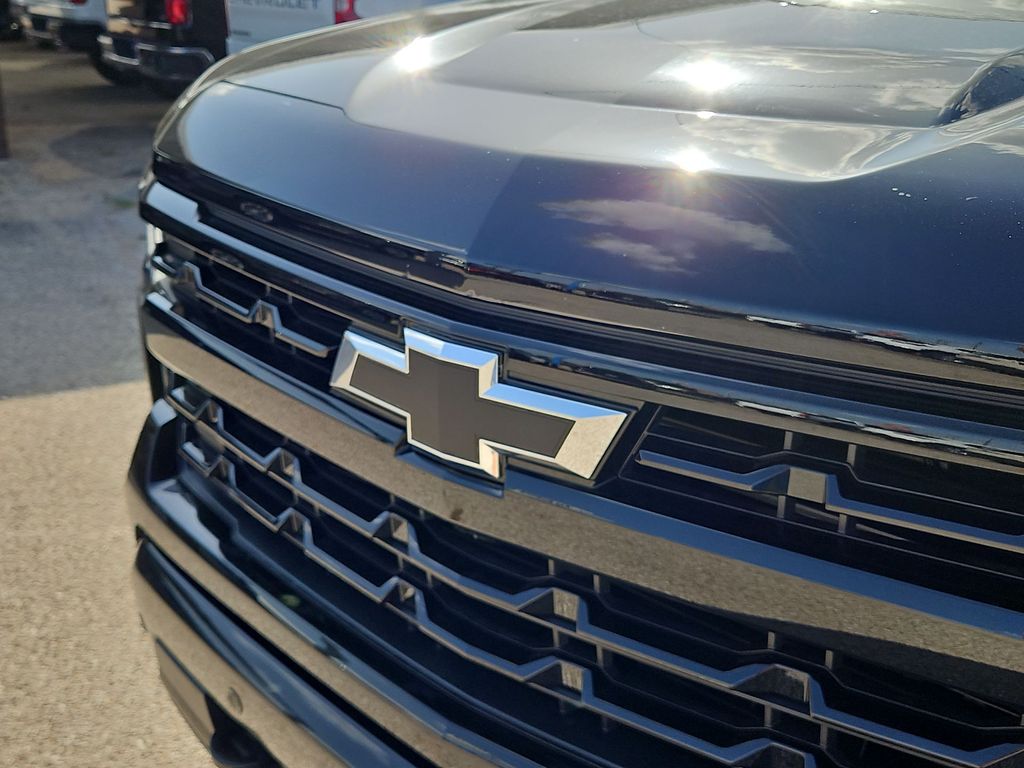 Thumbnail: 2026 Chevrolet Silverado 1500 - 21