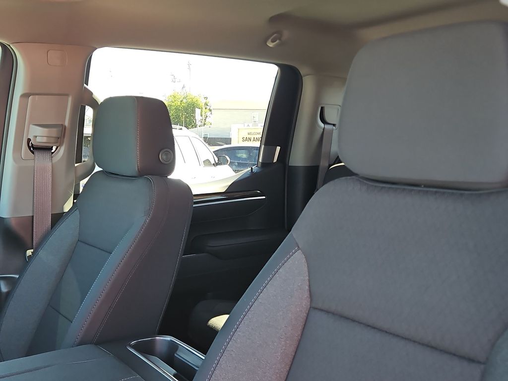 Thumbnail: 2026 Chevrolet Silverado 1500 - 10