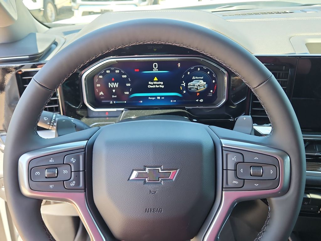 Thumbnail: 2026 Chevrolet Silverado 1500 - 9