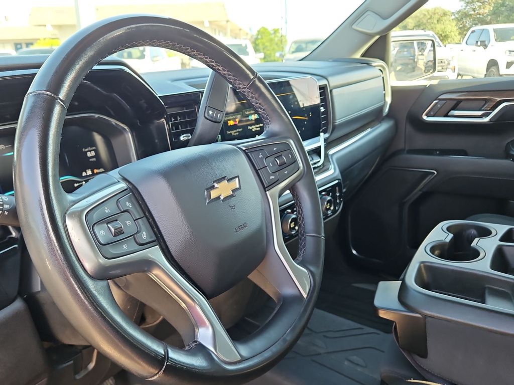 Thumbnail: 2023 Chevrolet Silverado 1500 - 2