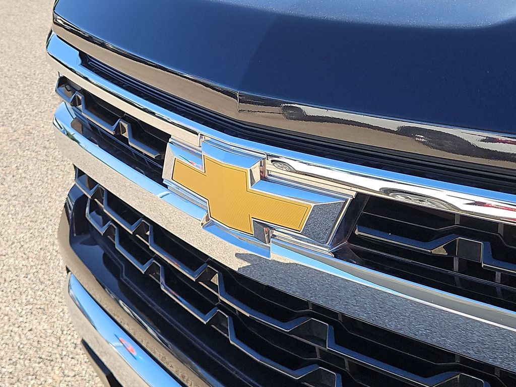 Thumbnail: 2023 Chevrolet Silverado 1500 - 19