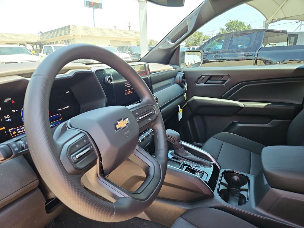 Thumbnail: 2026 Chevrolet Colorado - 2