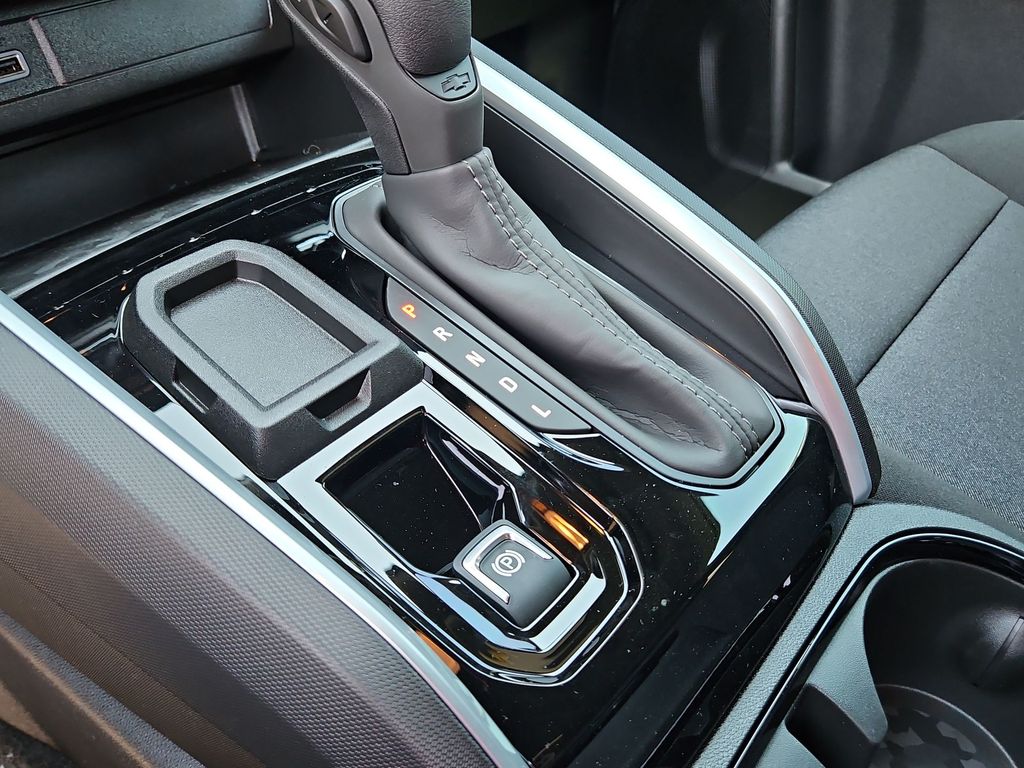 Thumbnail: 2026 Chevrolet Colorado - 13