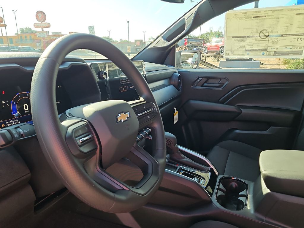 Thumbnail: 2026 Chevrolet Colorado - 2