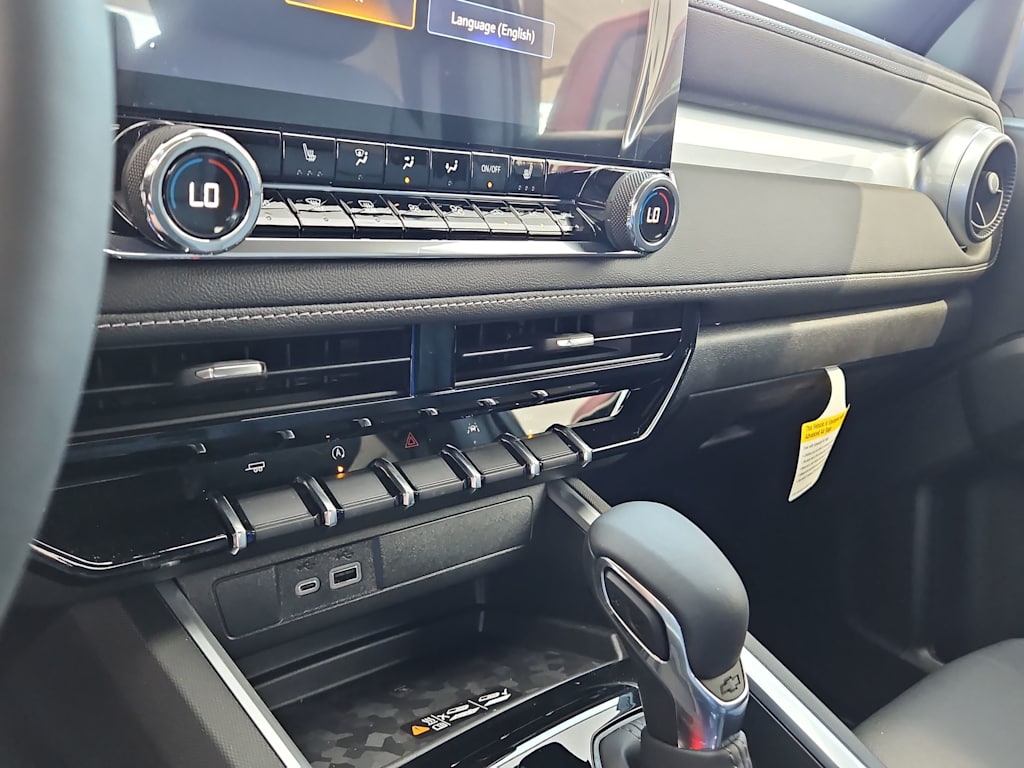 Thumbnail: 2026 Chevrolet Colorado - 13