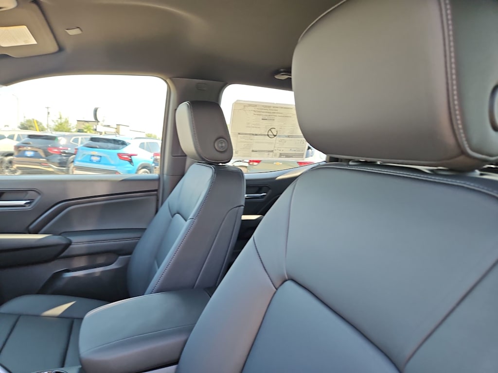 Thumbnail: 2026 Chevrolet Colorado - 10