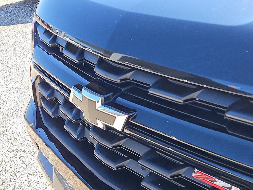 Thumbnail: 2021 Chevrolet Colorado - 20