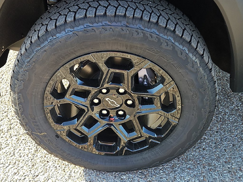 Thumbnail: 2026 Chevrolet Colorado - 2