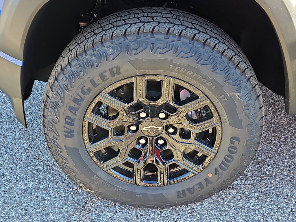 Thumbnail: 2026 Chevrolet Colorado - 8