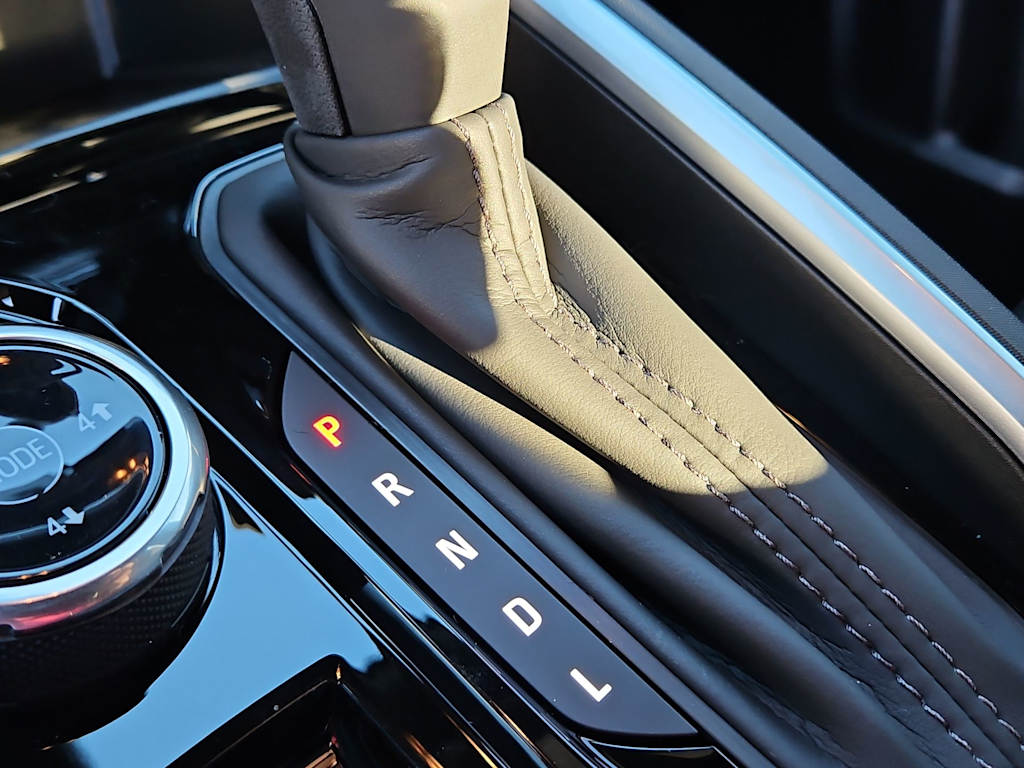 Thumbnail: 2026 Chevrolet Colorado - 24