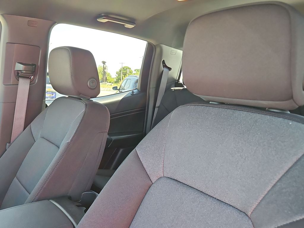 2026 Chevrolet Colorado Trail Boss - Photo 10