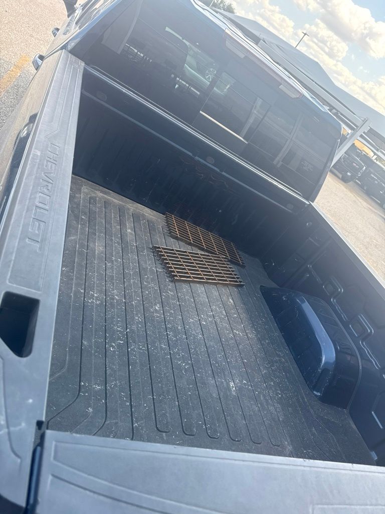 Thumbnail: 2019 Chevrolet Silverado 1500 - 11