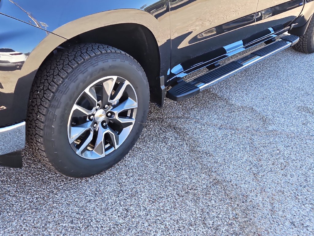 Thumbnail: 2024 Chevrolet Silverado 1500 - 7