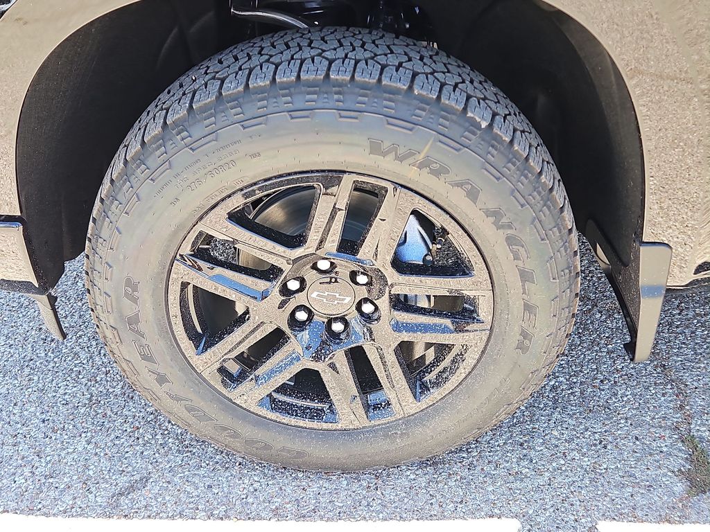 Thumbnail: 2026 Chevrolet Silverado 1500 - 8