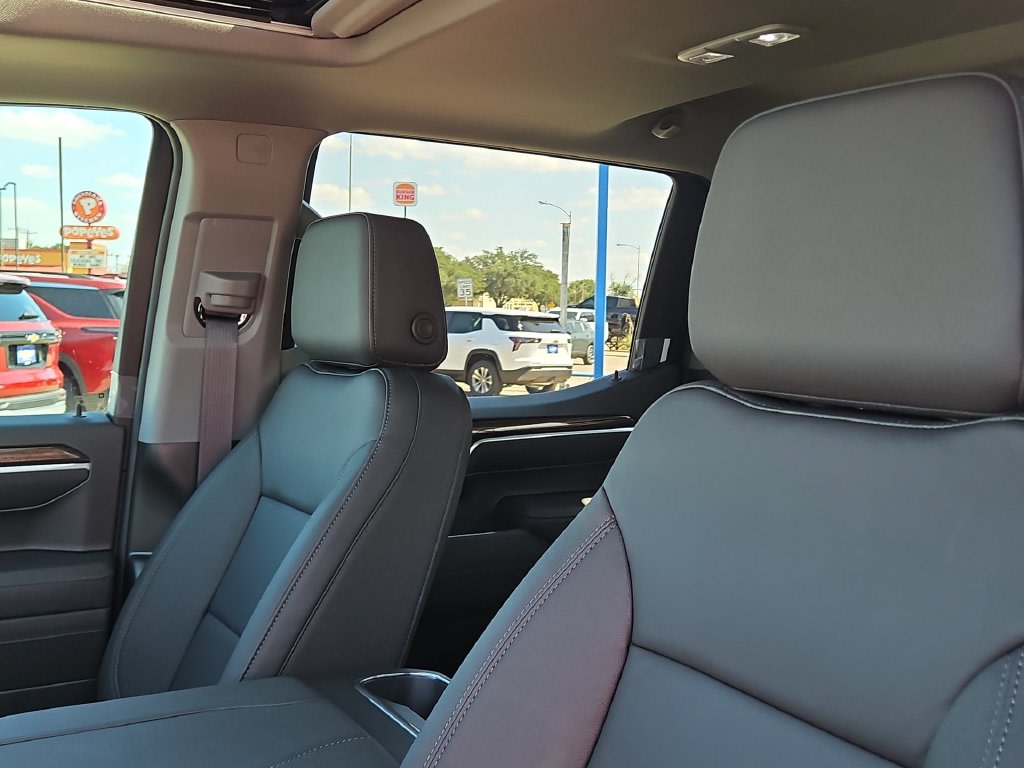 Thumbnail: 2026 Chevrolet Silverado 1500 - 10