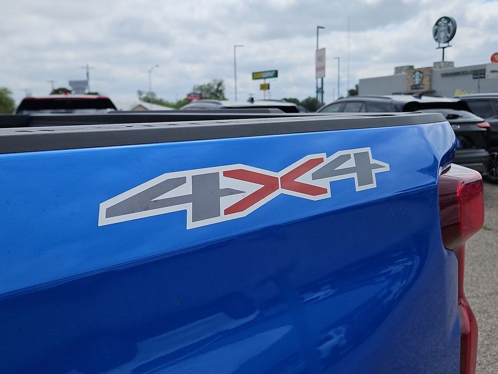 Thumbnail: 2026 Chevrolet Silverado 1500 - 7