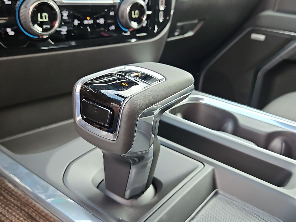 Thumbnail: 2026 Chevrolet Silverado 1500 - 24