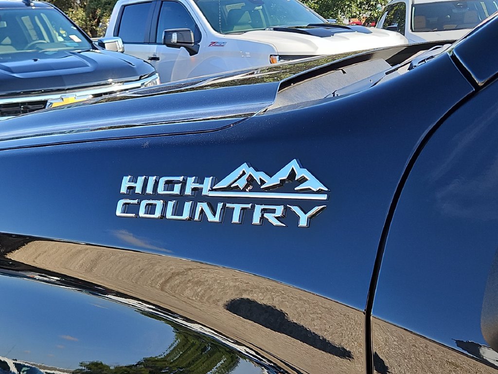 Thumbnail: 2026 Chevrolet Silverado 1500 - 3