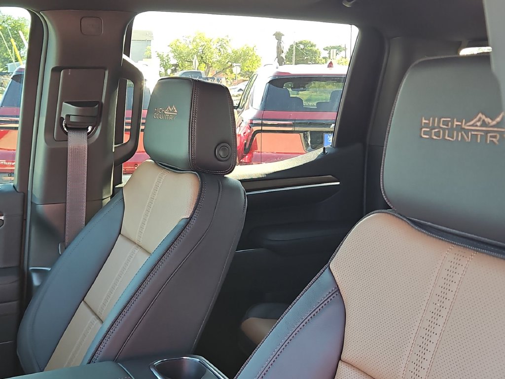 Thumbnail: 2026 Chevrolet Silverado 1500 - 10
