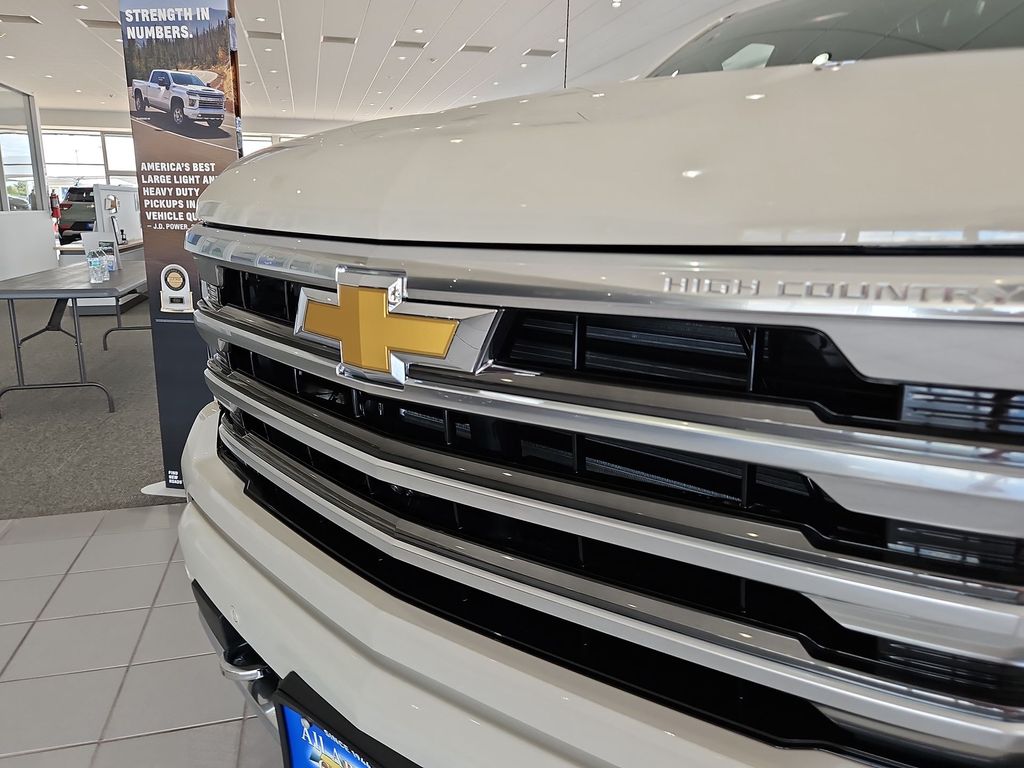 Thumbnail: 2026 Chevrolet Silverado 1500 - 7