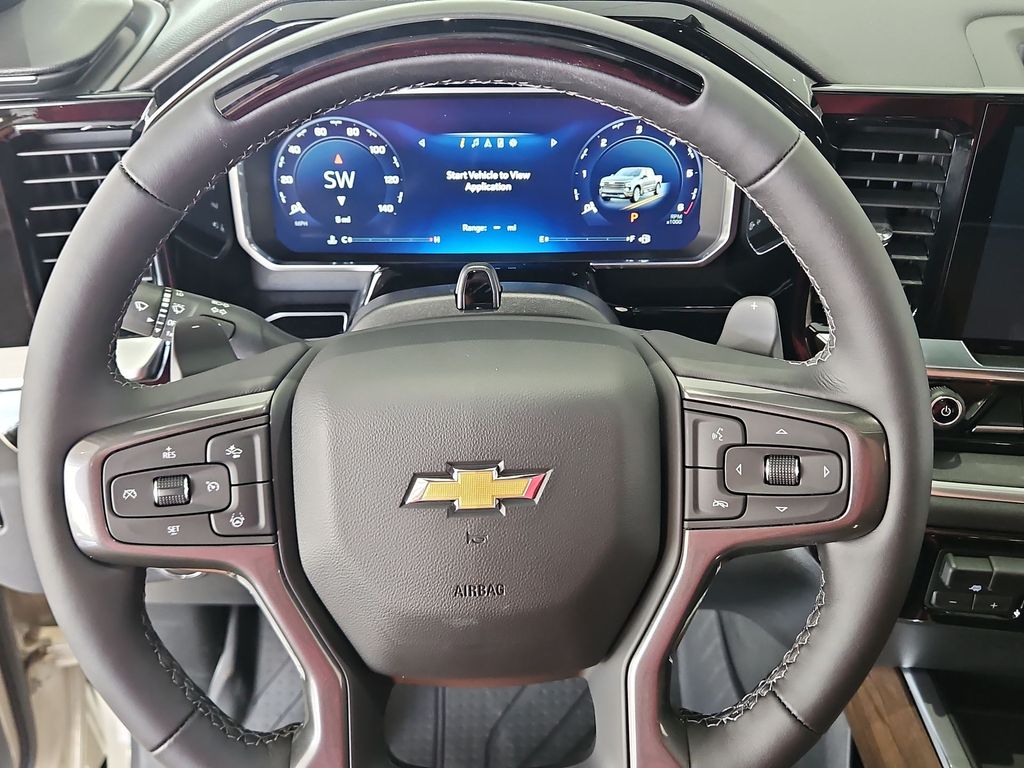 Thumbnail: 2026 Chevrolet Silverado 1500 - 9