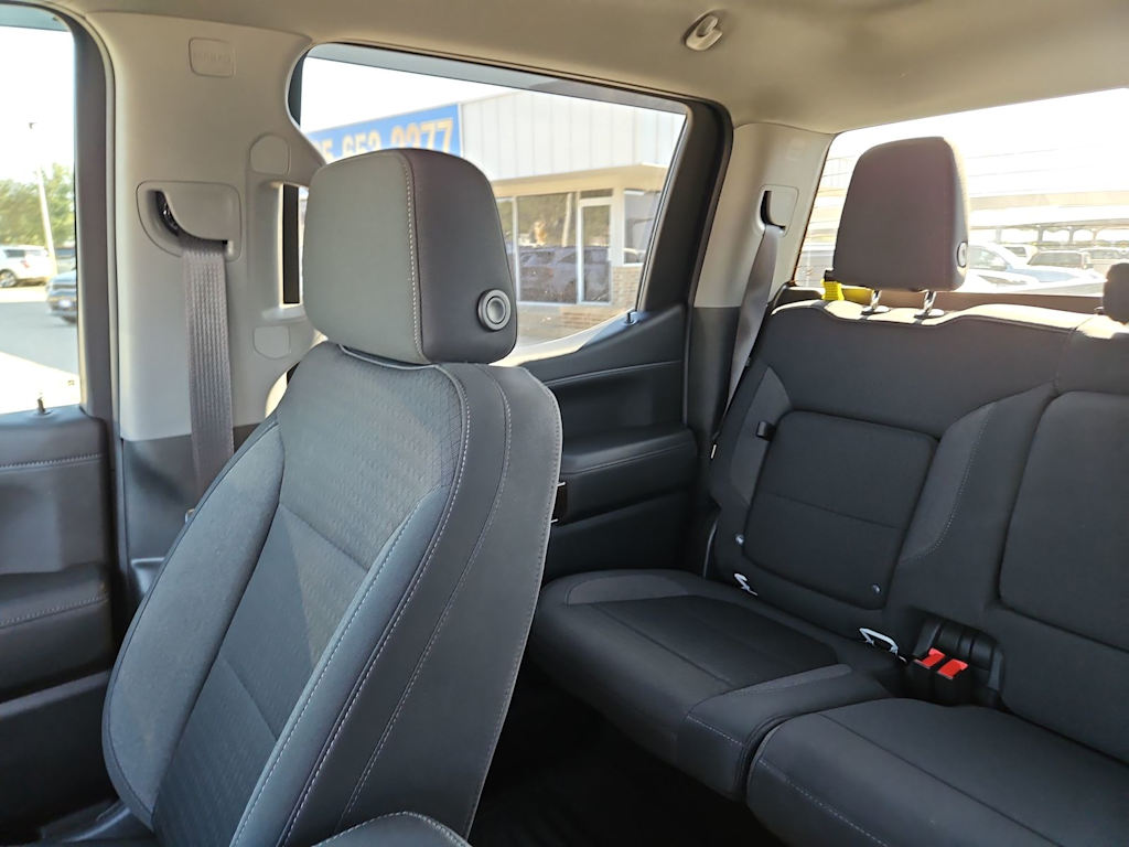 Thumbnail: 2021 Chevrolet Silverado 1500 - 24
