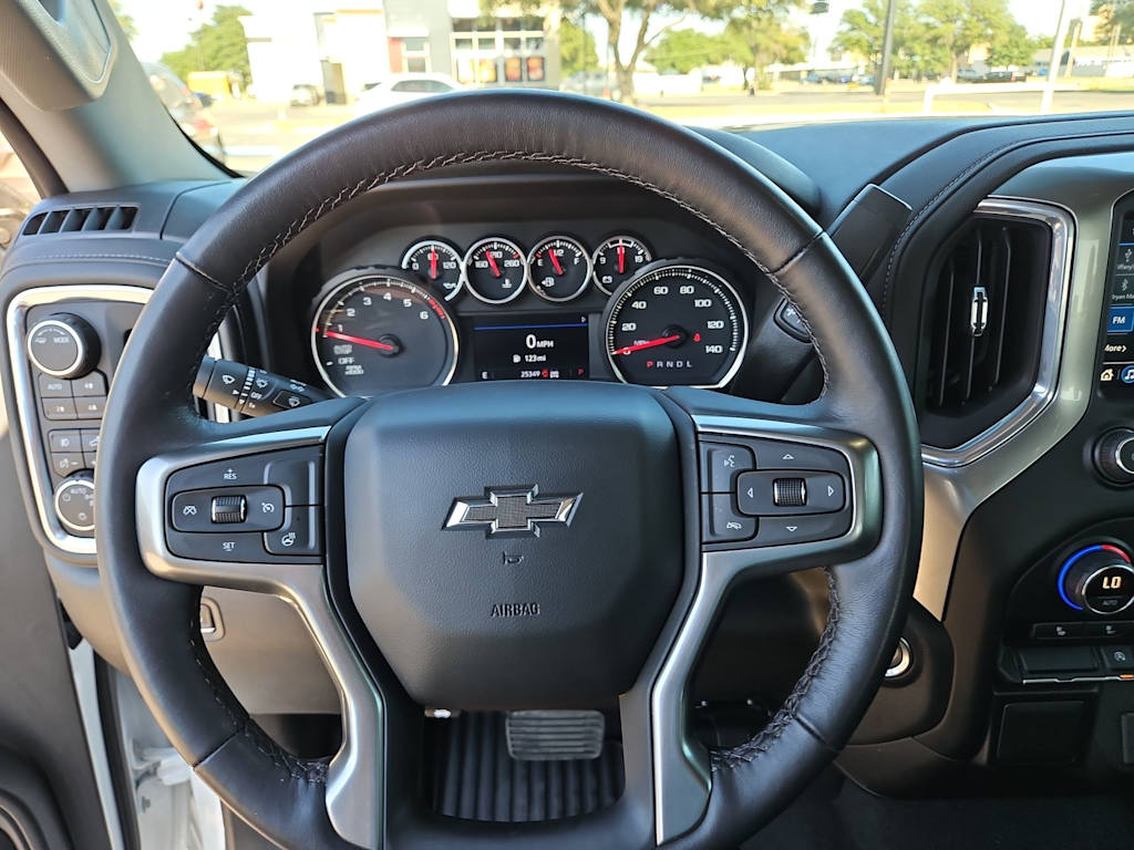 Thumbnail: 2021 Chevrolet Silverado 1500 - 11