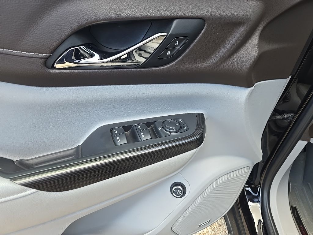 Thumbnail: 2021 GMC Acadia - 13