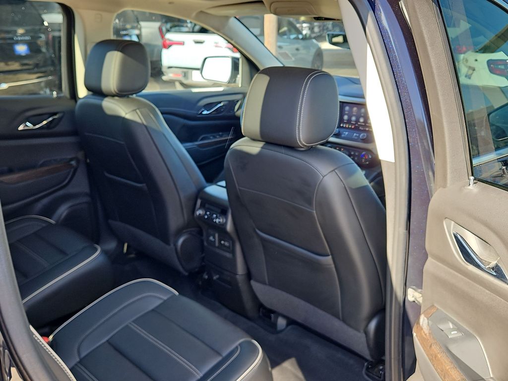 Thumbnail: 2022 GMC Acadia - 12