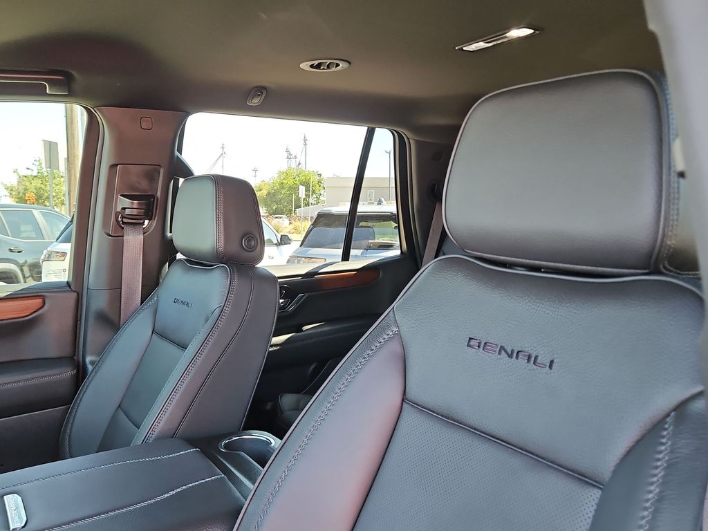 Thumbnail: 2026 GMC Yukon - 9