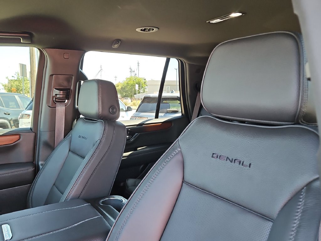 Thumbnail: 2026 GMC Yukon - 9