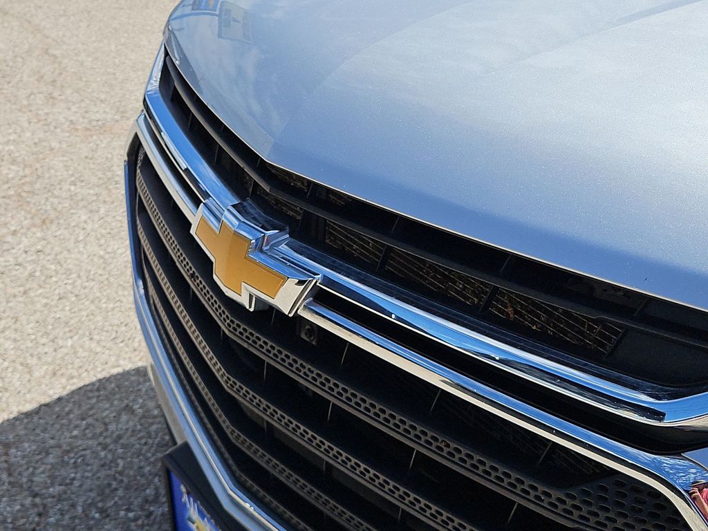 Thumbnail: 2021 Chevrolet Traverse - 19