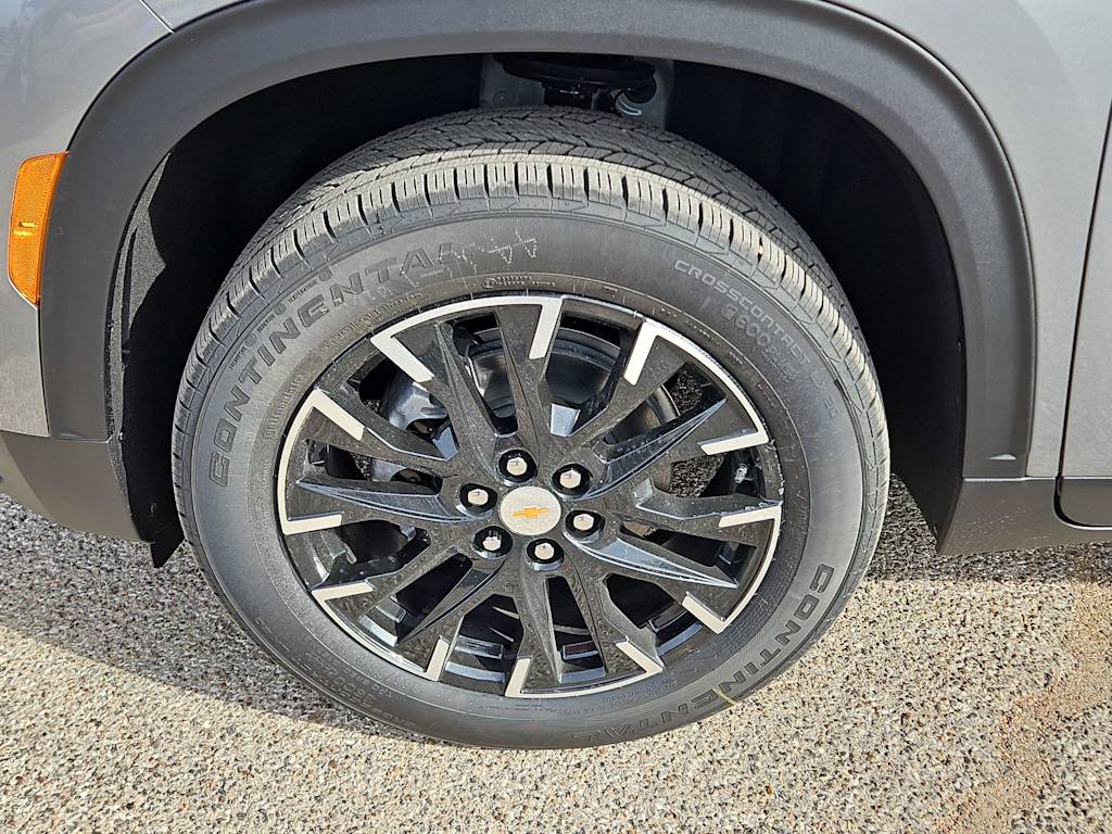 Thumbnail: 2026 Chevrolet Traverse - 8