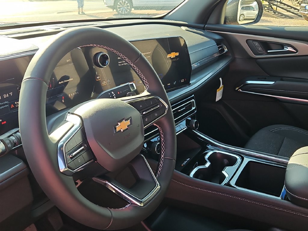 Thumbnail: 2027 Chevrolet Traverse - 2
