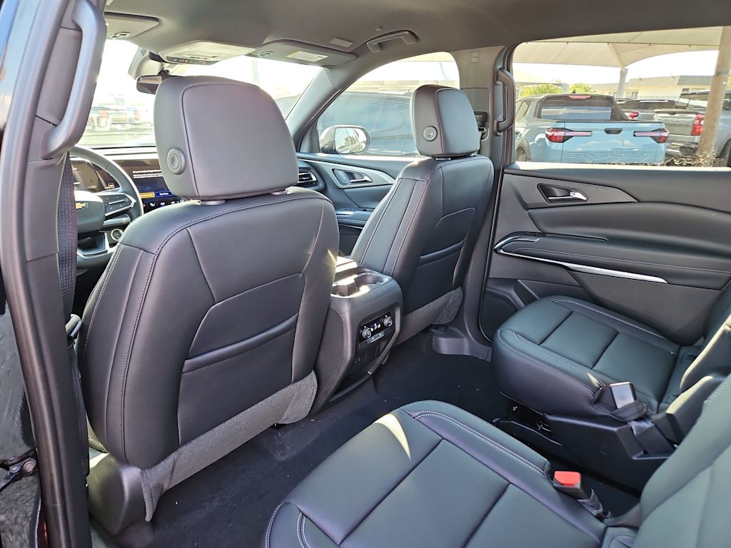 Thumbnail: 2026 Chevrolet Traverse - 12