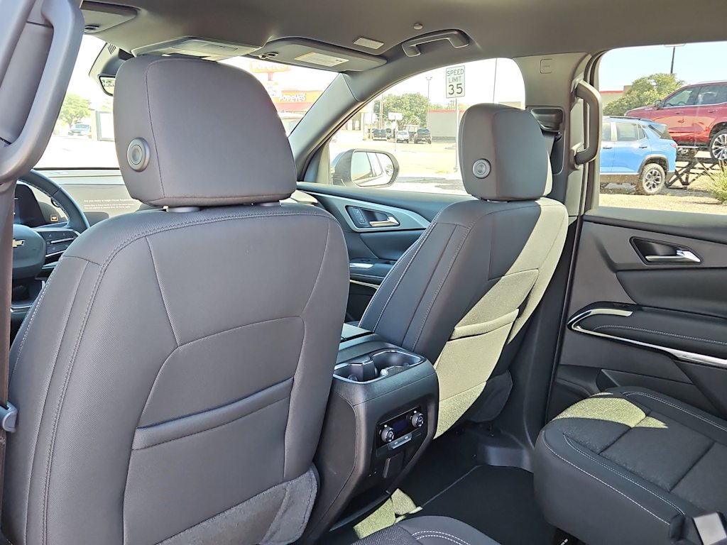 Thumbnail: 2026 Chevrolet Traverse - 12