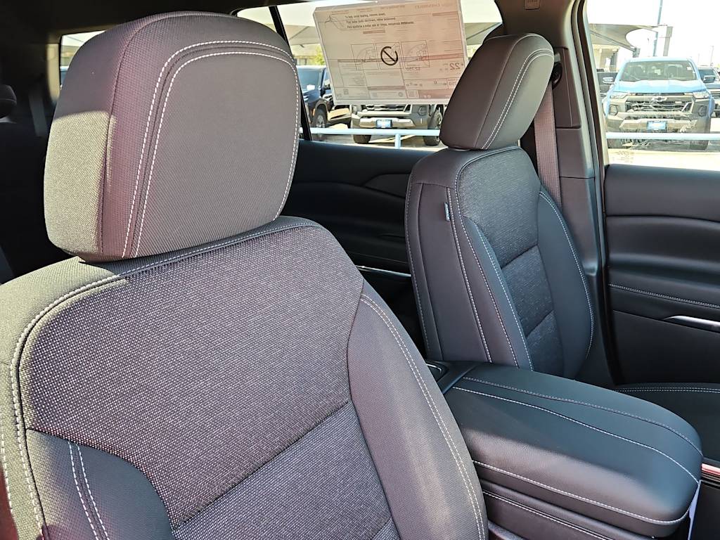 Thumbnail: 2026 Chevrolet Traverse - 10