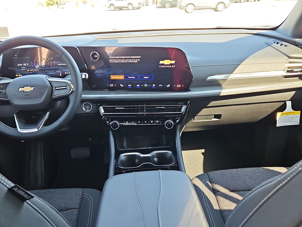 Thumbnail: 2026 Chevrolet Traverse - 9