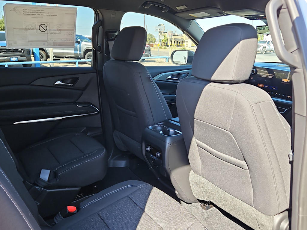 Thumbnail: 2026 Chevrolet Traverse - 22