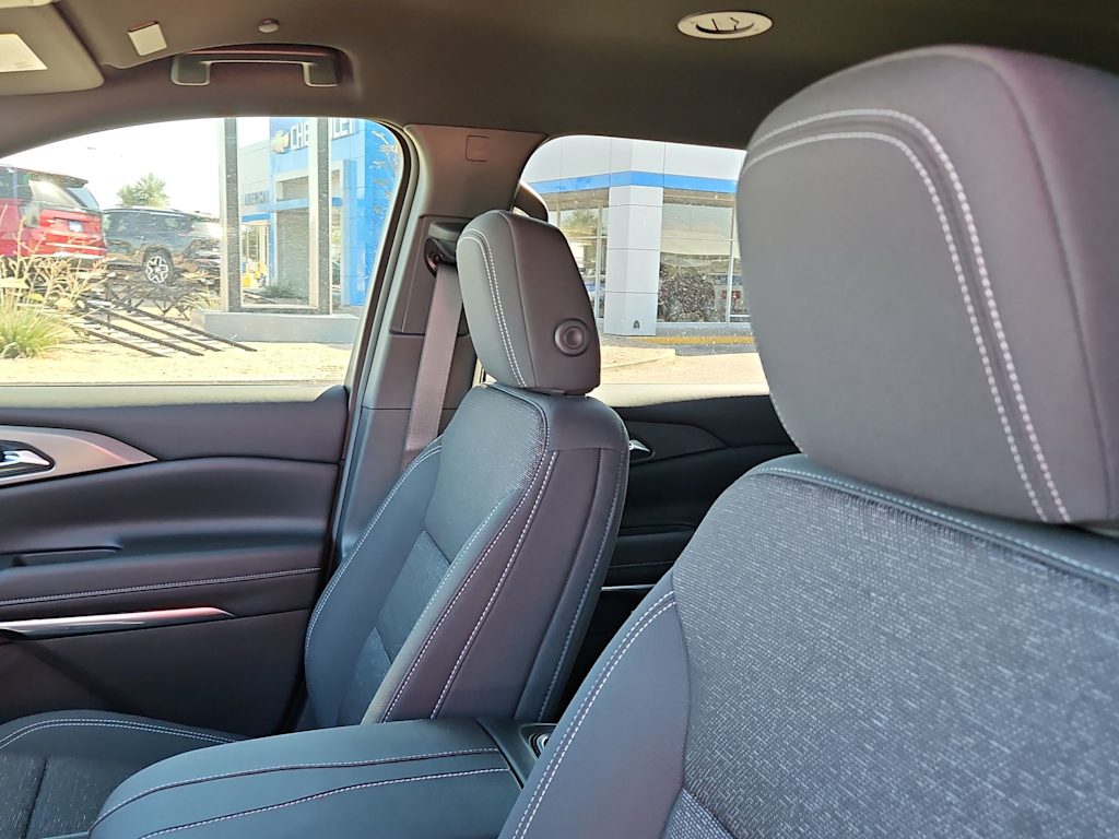 Thumbnail: 2026 Chevrolet Traverse - 11